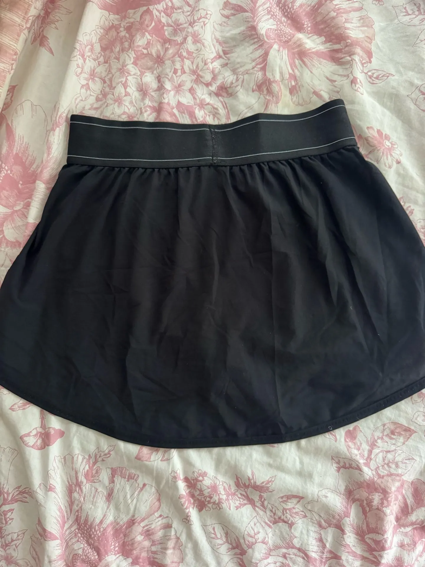 Alo Yoga Match Point Tennis Skirt XS Black - $65 - From Jean-Nika