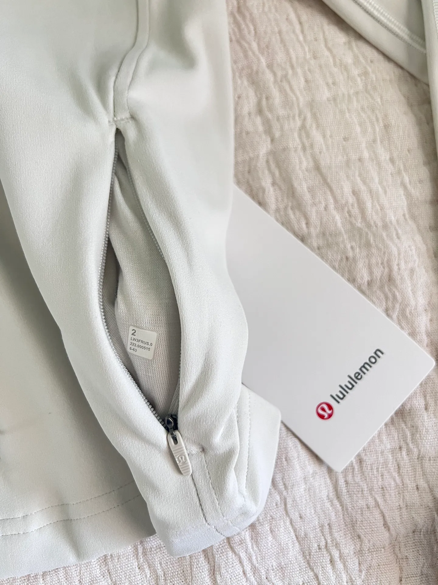 Lululemon Define Cropped Jacket - Image 3