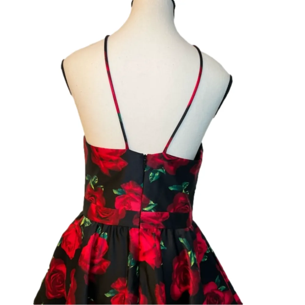 Camille la Vie short prom/formal halter dress w/flounce hem, size 5 (small) - Image 4