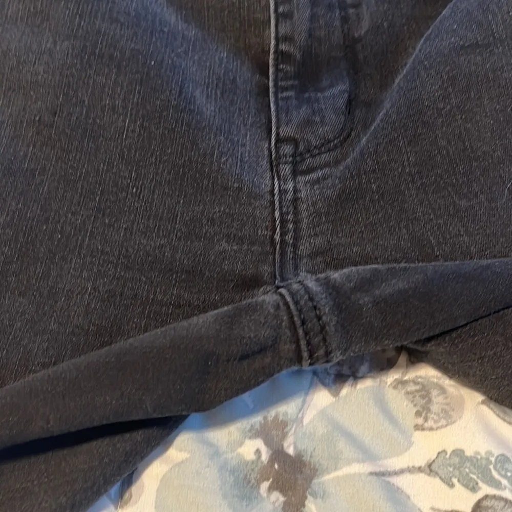 America Eagle Next Level Stretch Black Distressed Jeans Size 2 - Image 6