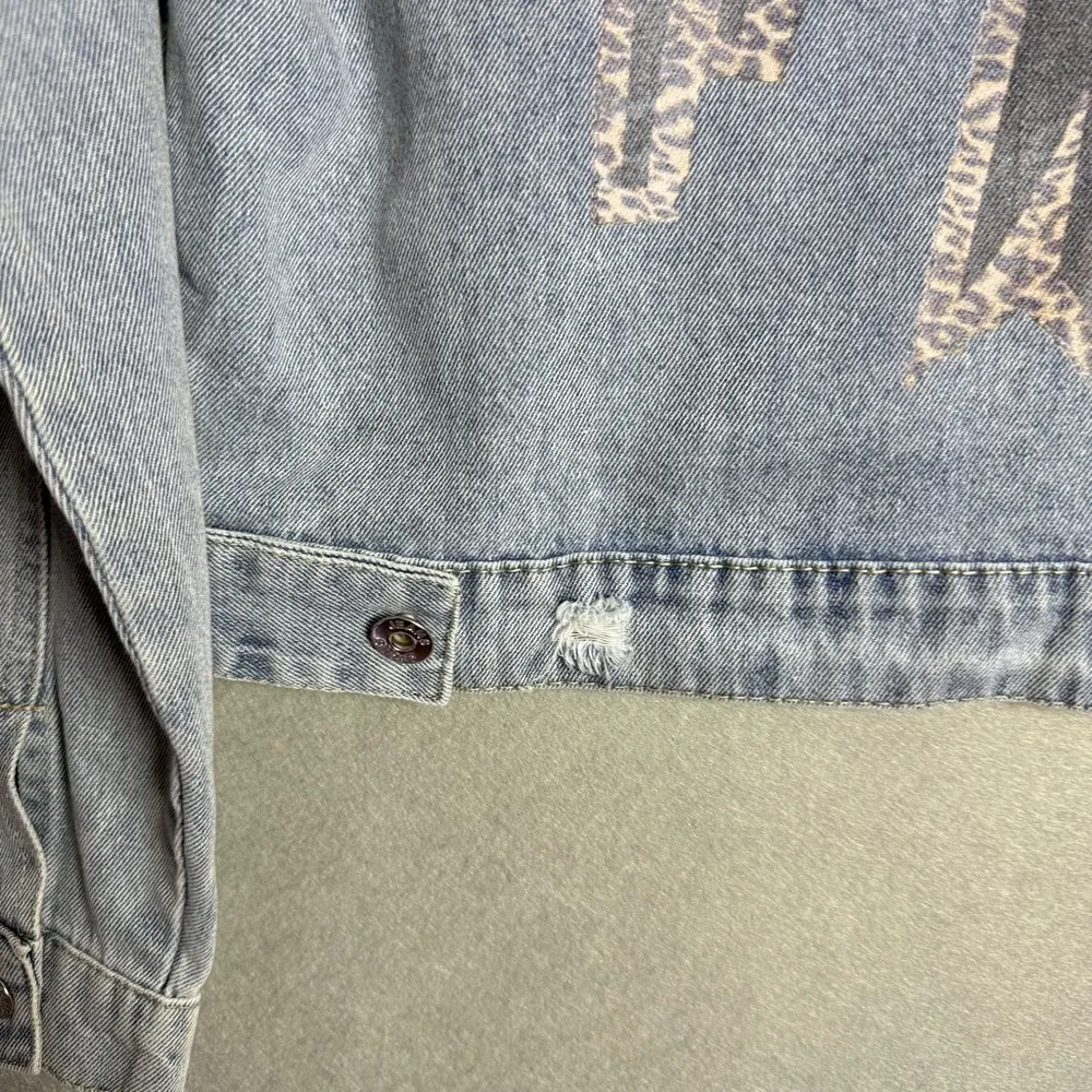 C+D+M Collection Boutique Free Bird Leopard Print Graphic Jean Jacket Size S Blue - Image 10