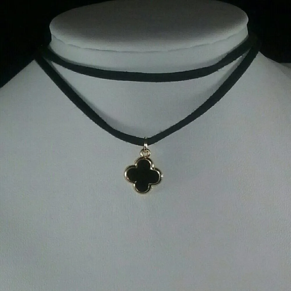 Choker Double Strand Clover Drop Black - Image 2