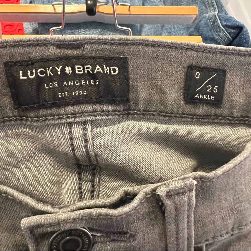 Lucky Brand Mid-Rise Skinny Ava Jean Faded Black 0/25A - Image 11