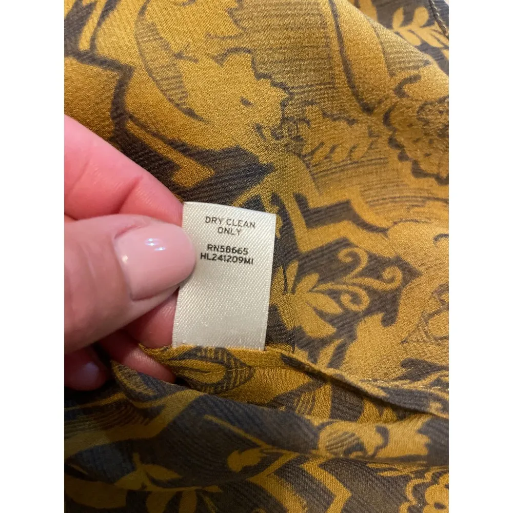 Hinge Camel Brown & Black Floral Silk Button Down Blouse S - Image 4