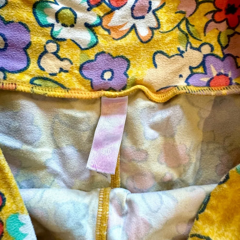 Yellow Floral Hidden Mickey LulaRoe X Disney Leggings | One Size | VGUC - Image 2