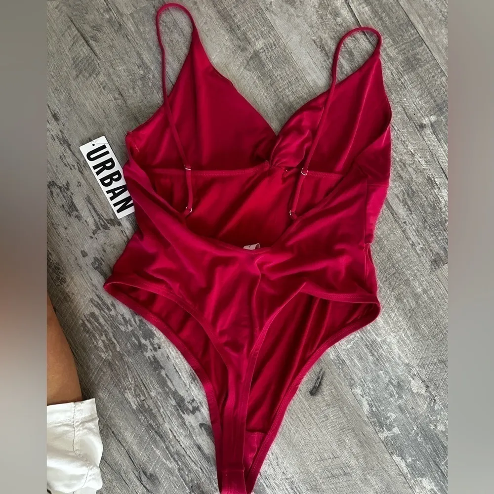 Urban Outfitters Out From Under Ruched thong bodysuit hot pink L NWT Barbiecore  - Image 4