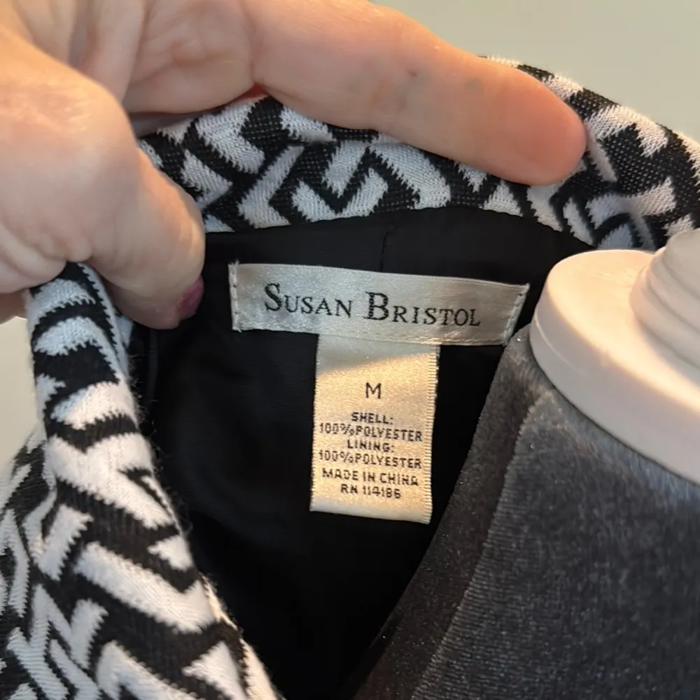 Susan Bristol Black and White Boxy Blouse with Sailor Collar - Image 6