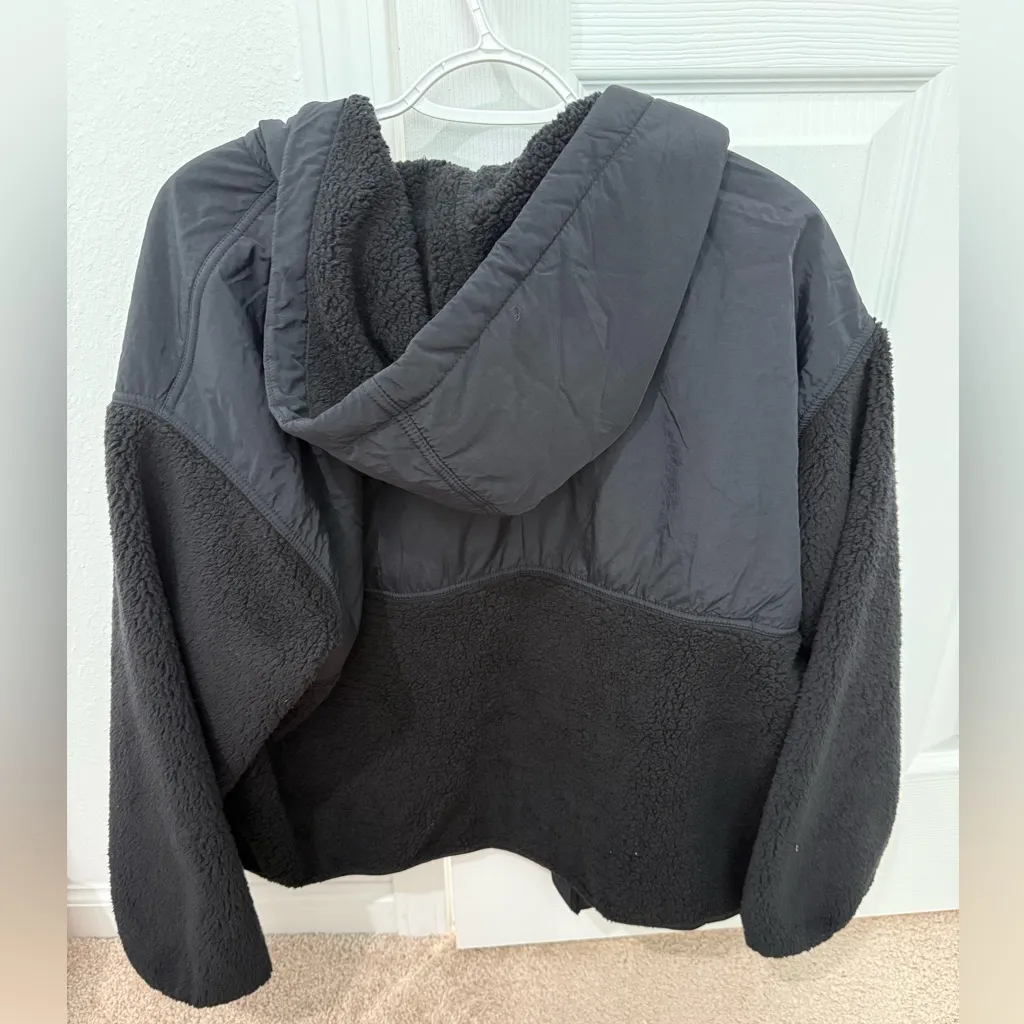 Fred David Nwt Womens  Hooded Jacket Black - Image 2