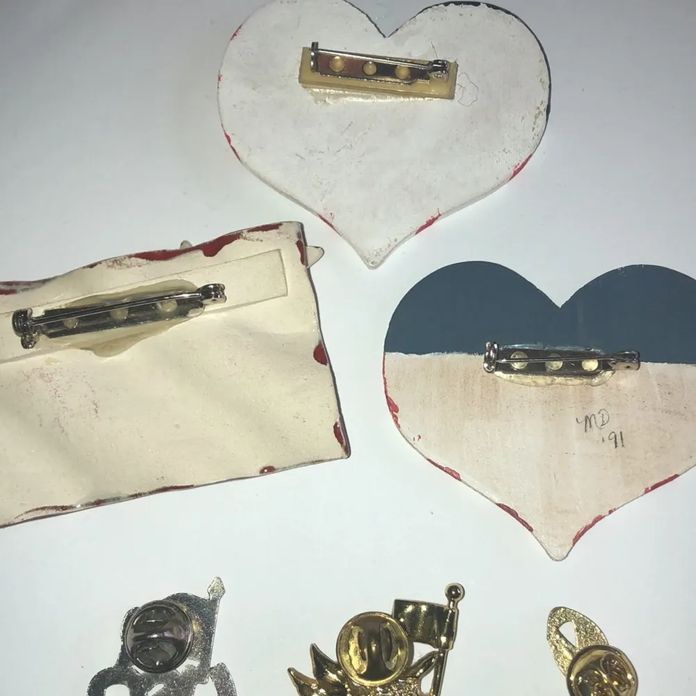 Lot of 7 Red White Blue Stripes & Stars American Flag Pins Brooches - Image 8