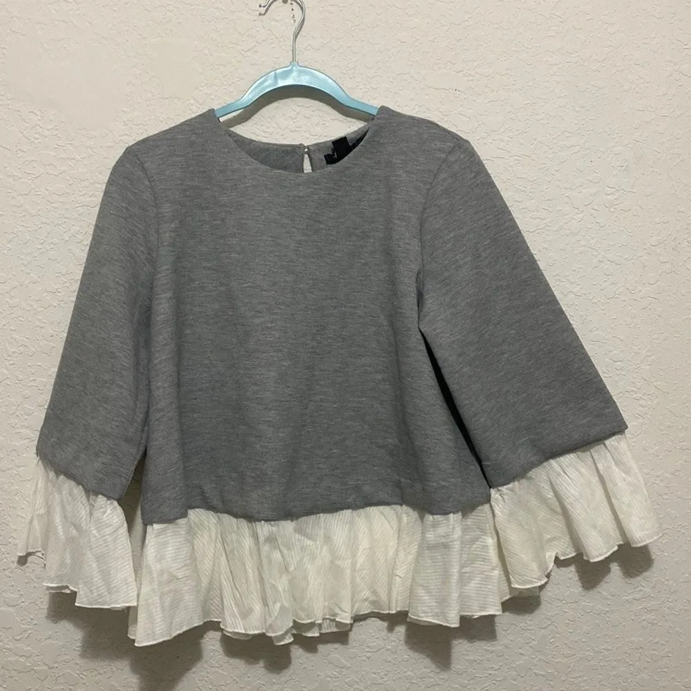 Halogen Mixed Media Bell Sleeve Sweatshirt Light gray size Medium - Image 3
