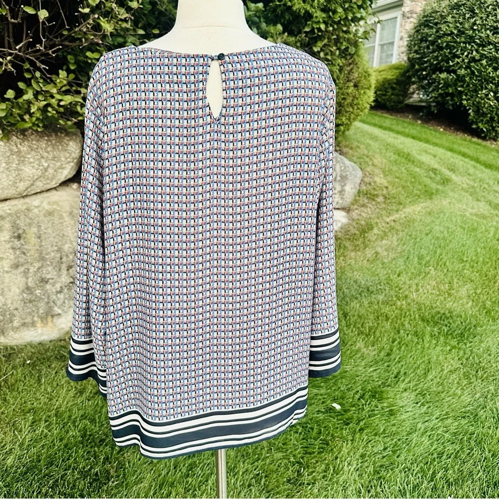 Women's Violet + Claire Multicolor Diamond Patterned Top - Image 10