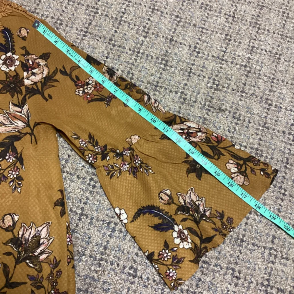 Golden Mustard Brown Floral Blouse with Embroidered Appliqués & Bell Sleeves * M - Image 6