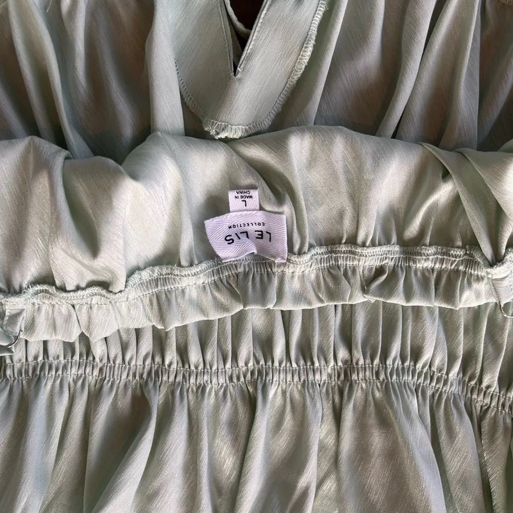 Le Lis Light Green Ruched Camisole - Image 3