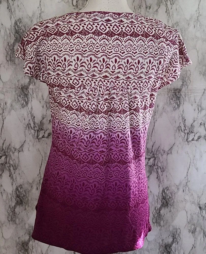 Athleta  Ascender tee size small - Image 4