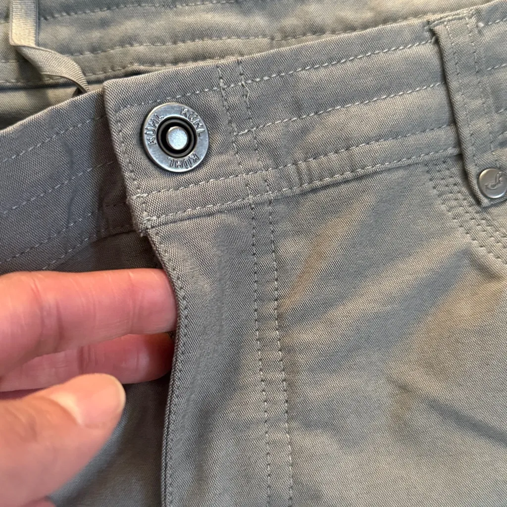 Kuhl Women's Gray Shorts Mid rise Athletic - Image 4