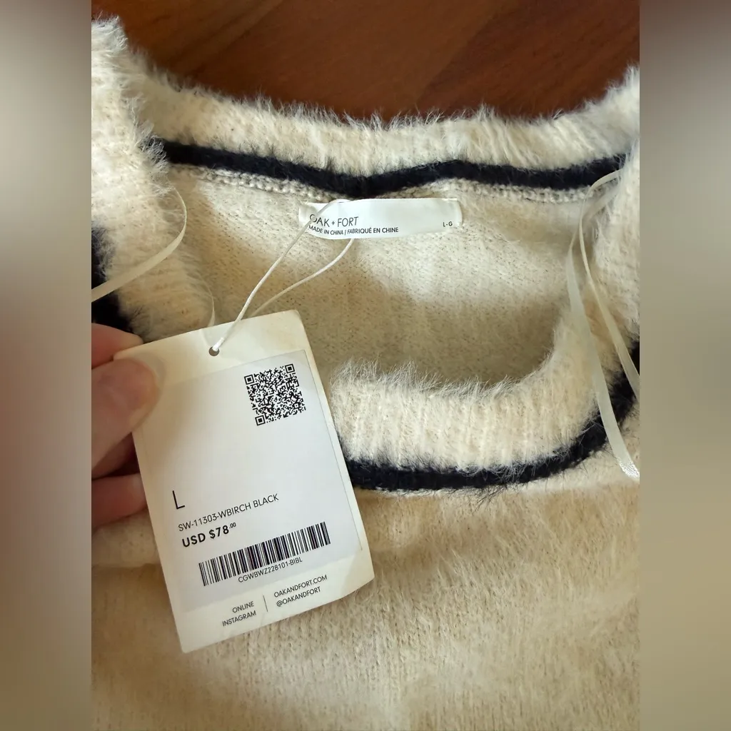 NWT Oak + Fort Sweater Black Size L - Image 2