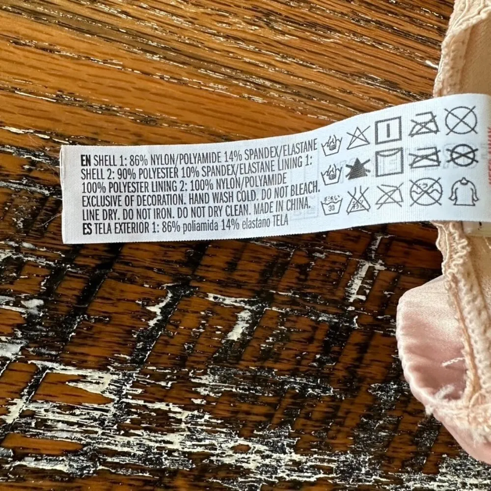 Forever 21 Tan Padded Front Closure Bra Size Small - Image 8