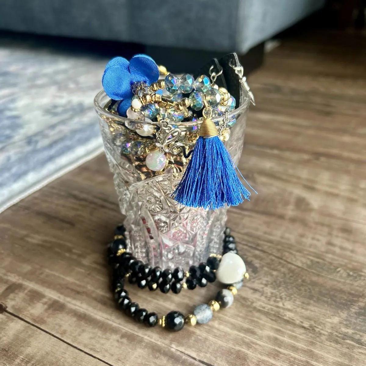 Mystery Jewelry Jar! Beautiful Royal Blue, Gold Tones, Flair! All Wearable! - Image 3