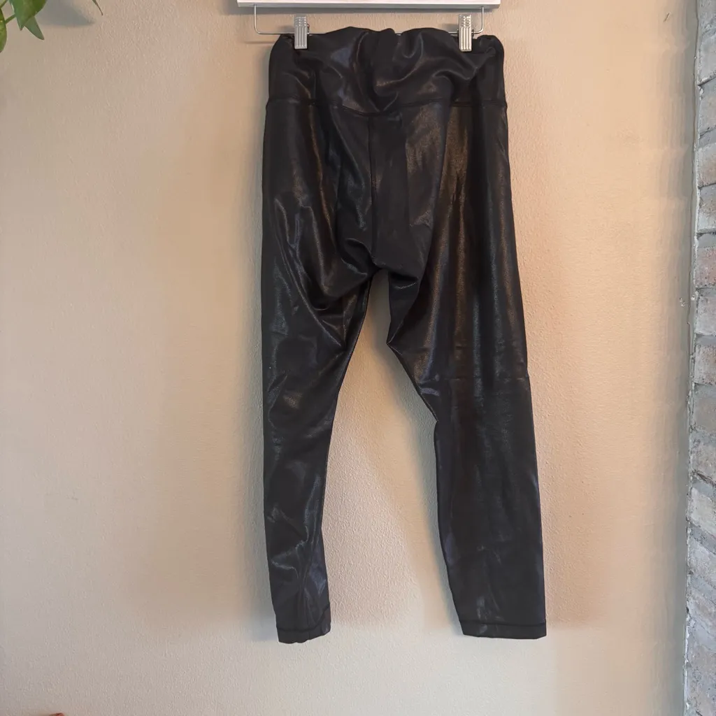 LULULEMON Wunder Train High-Rise Tight 25"‎ - Image 5