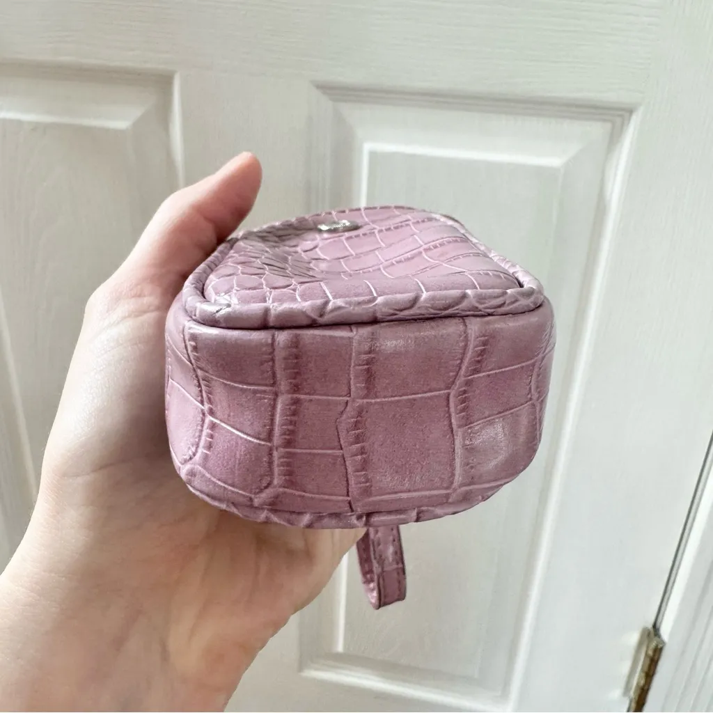 Vintage Nine West Y2K Pink Croc-Embossed Phone Pouch W/ ID Keychain - Image 7