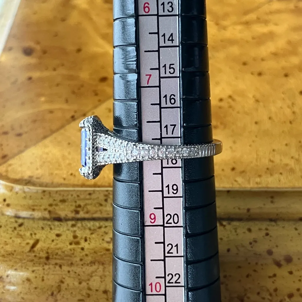 Judith Ripka Simulated Tanzanite White Diamond Sterling Silver Ring Size 8 - Image 9