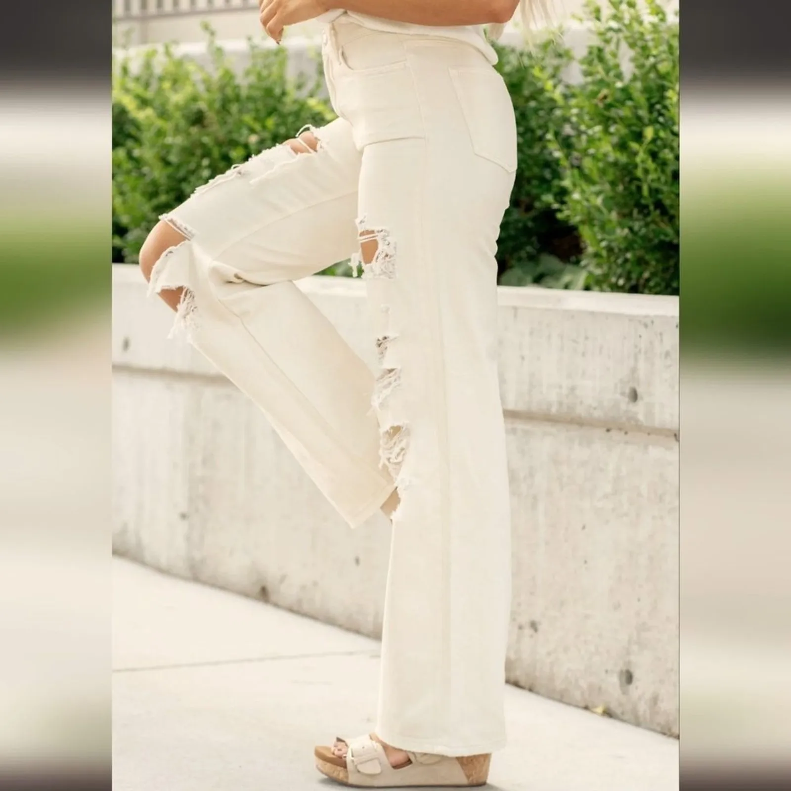 Vervet 90s Dad Jeans Womens 28 Wide Leg Cream Tan Ripped Destroyed Pants NWT - Image 10