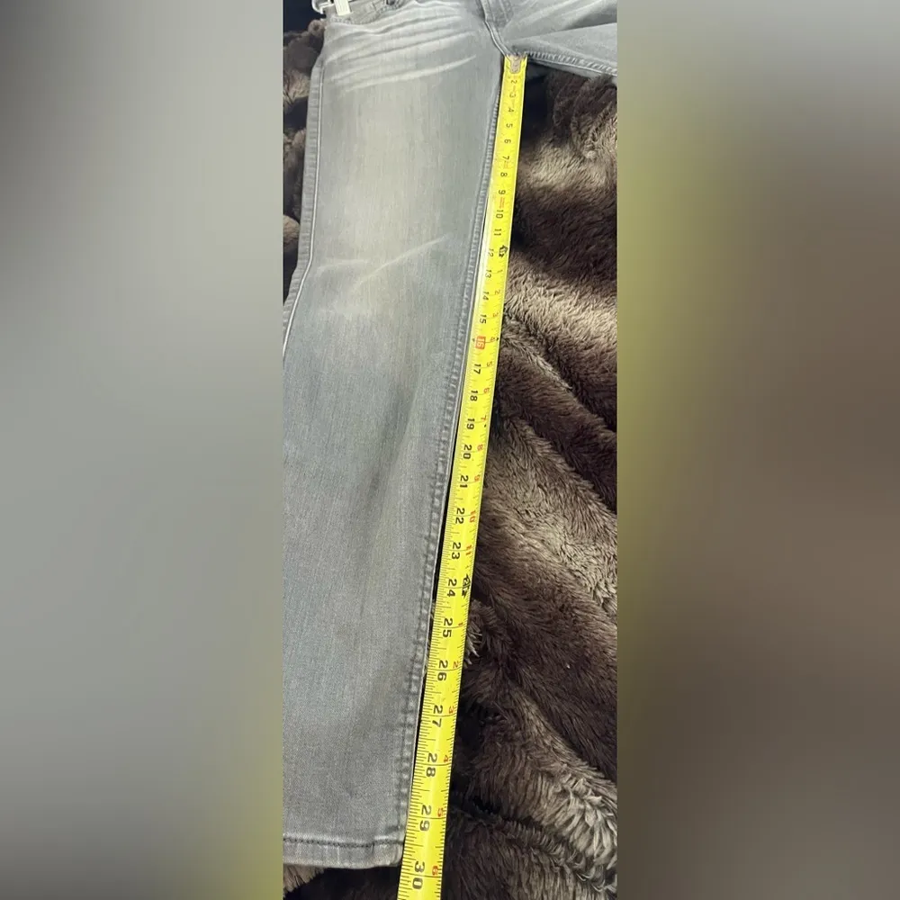 EUC 7 For All Mankind Skinny Jeans - Image 5