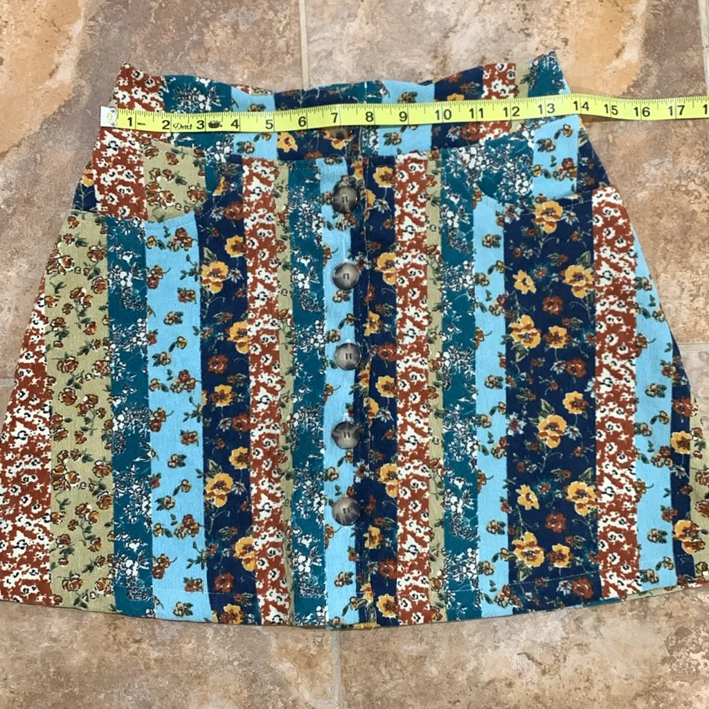 Francesca’s Patterned Corduroy Button Skirt Blue Size XS - Image 3
