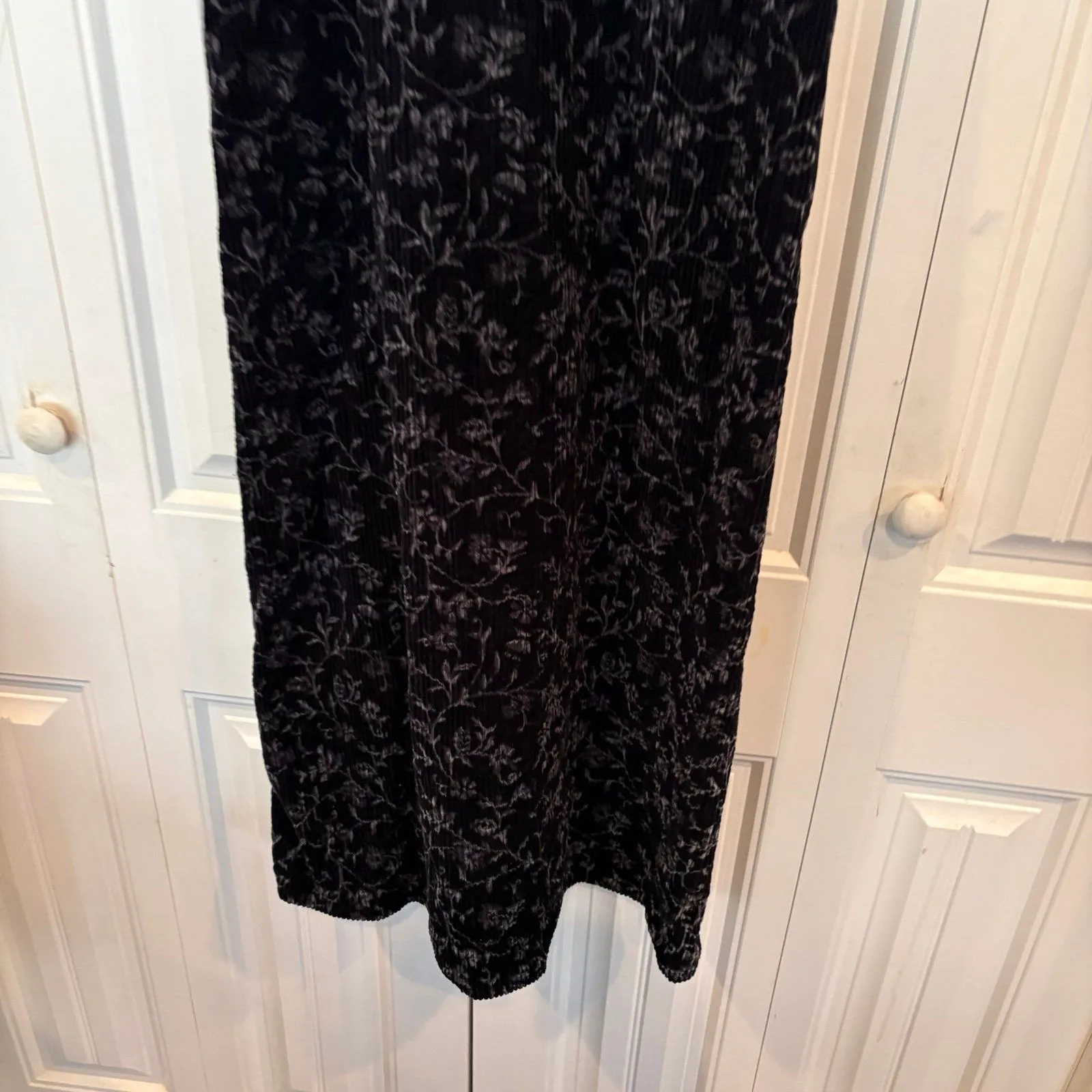 Real Comfort Black And Gray‎ Floral Corduroy Jumper Style Midi Dress Size 8 - Image 6