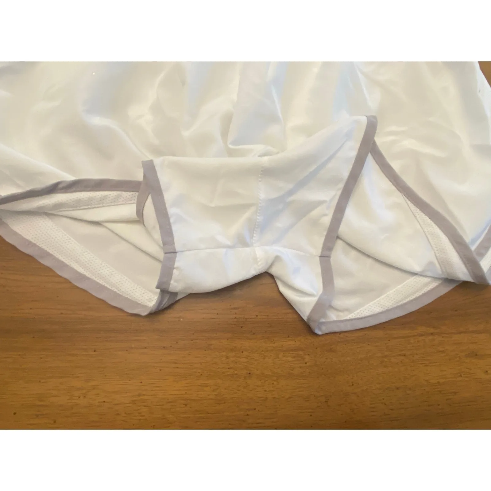 Nike Dri-FIT White Running Shorts Built-In Liner Women’s XL Training Gym Workout - Image 4