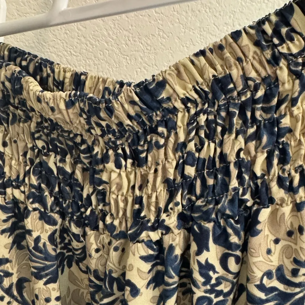 Floral Blue and Cream Women's Set - Image 7