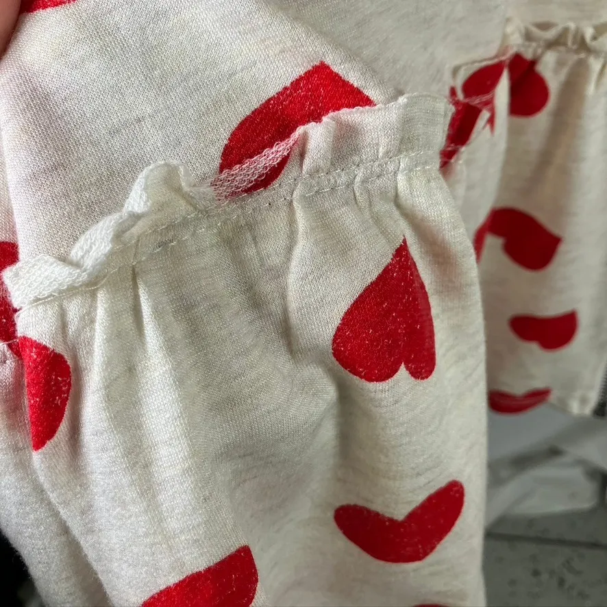 Hopely Women's Large Short Sleeve Zip Up Hoodie Cream Red Hearts Ruffle Hem - Image 6