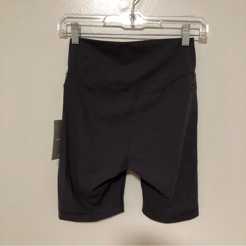 Everlane Bike Shorts Grey New Small - Image 3