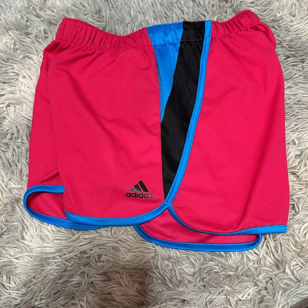Adidas shorts - Image 6