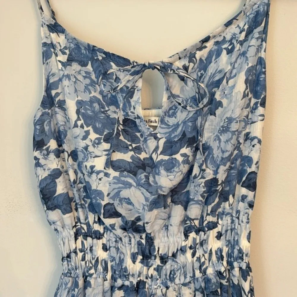 NWT  Blue Floral Flowy Crinkle Maxi Dress - Image 5