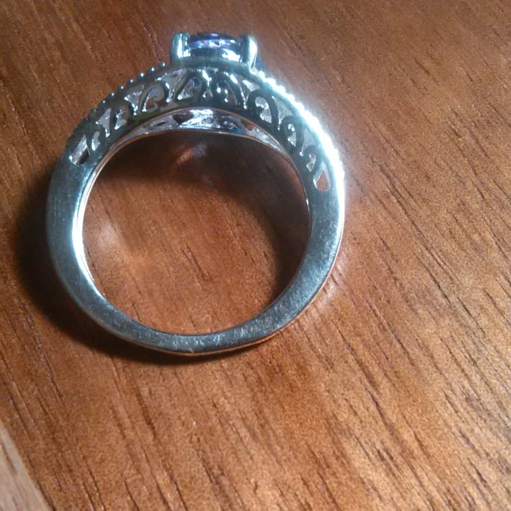 Bolivian Amethyst Sterling Silver Solitaire Ring (Size 5) - Image 7