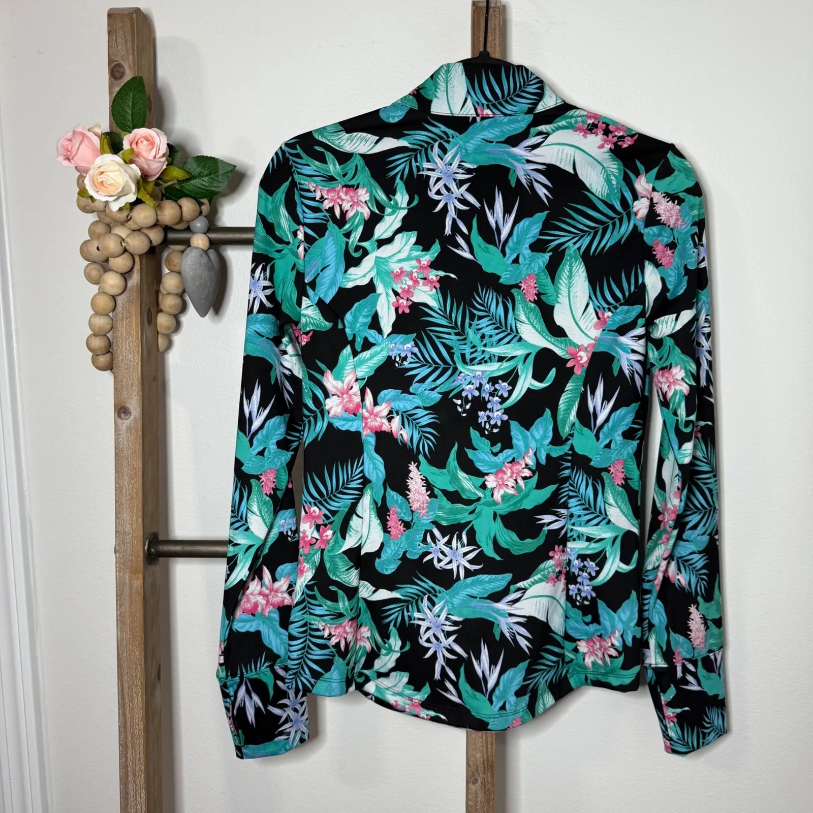 Tommy Bahama Golf Tropical Floral Print Quarter Zip Pullover Shirt Size Small - Image 5