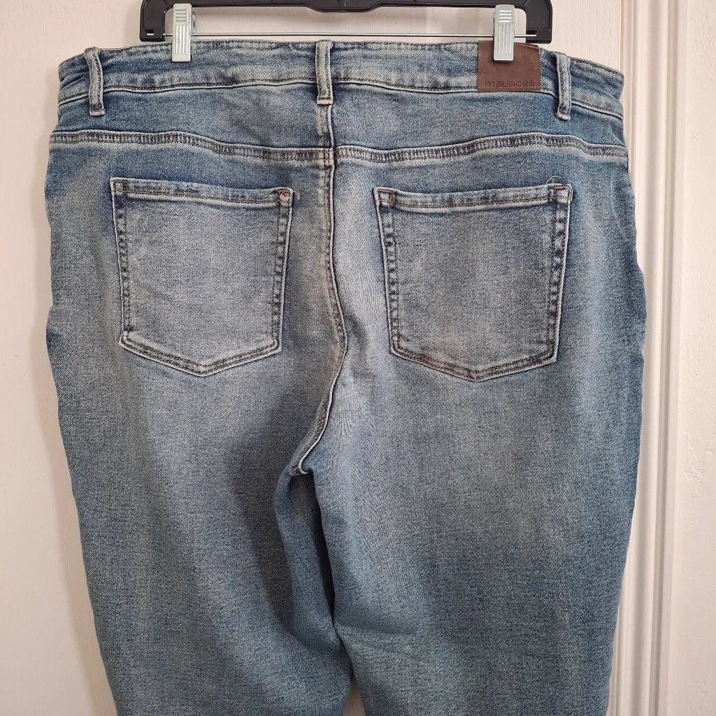 Maurices 18W R Distressed Blue Jeans - Image 11
