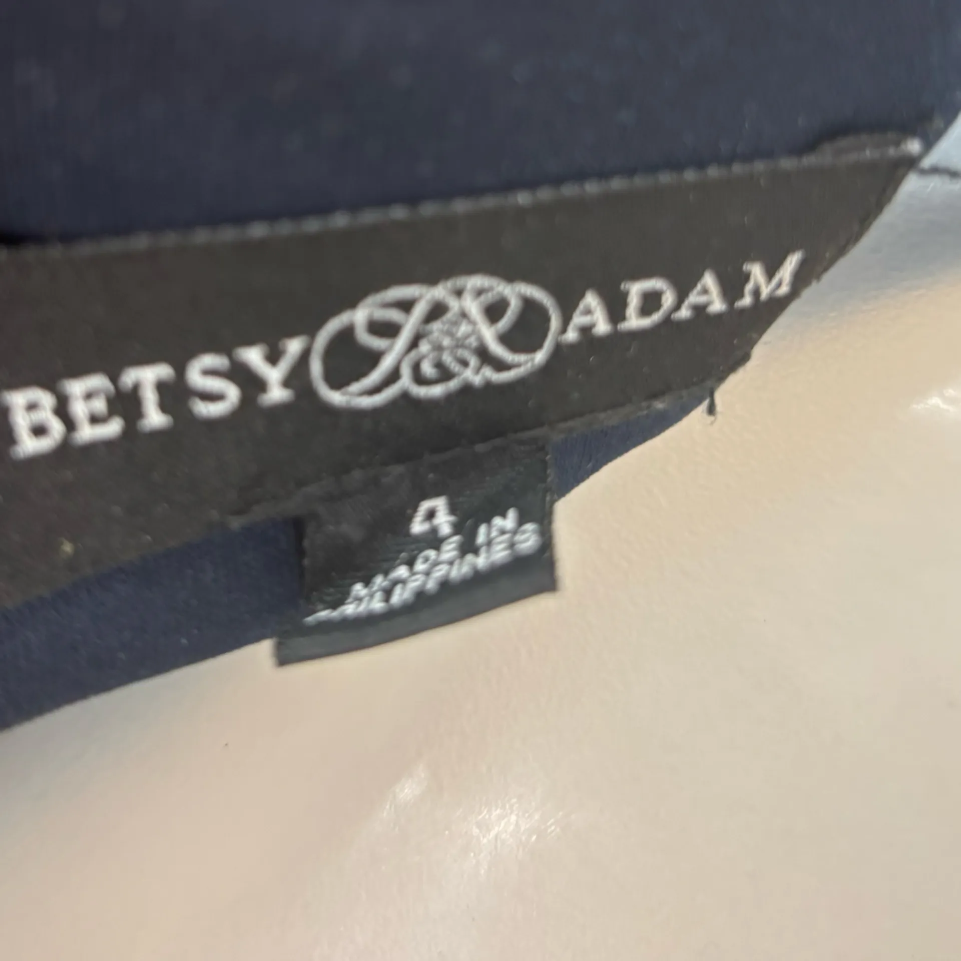 Betsy & Adam Navy Blue Ruffle side ruched Floor length gown evening dress size 4 - Image 3