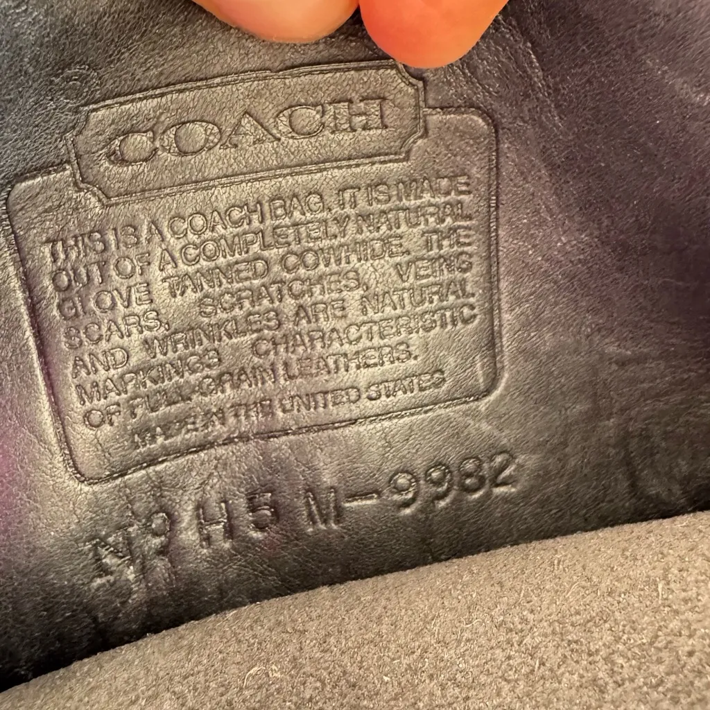 Vintage Coach Canteen Black Crossbody Bag - Image 7