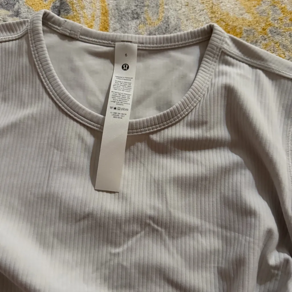 Lululemon all it takes ribbed short sleeve light vapor size 6 - Image 3
