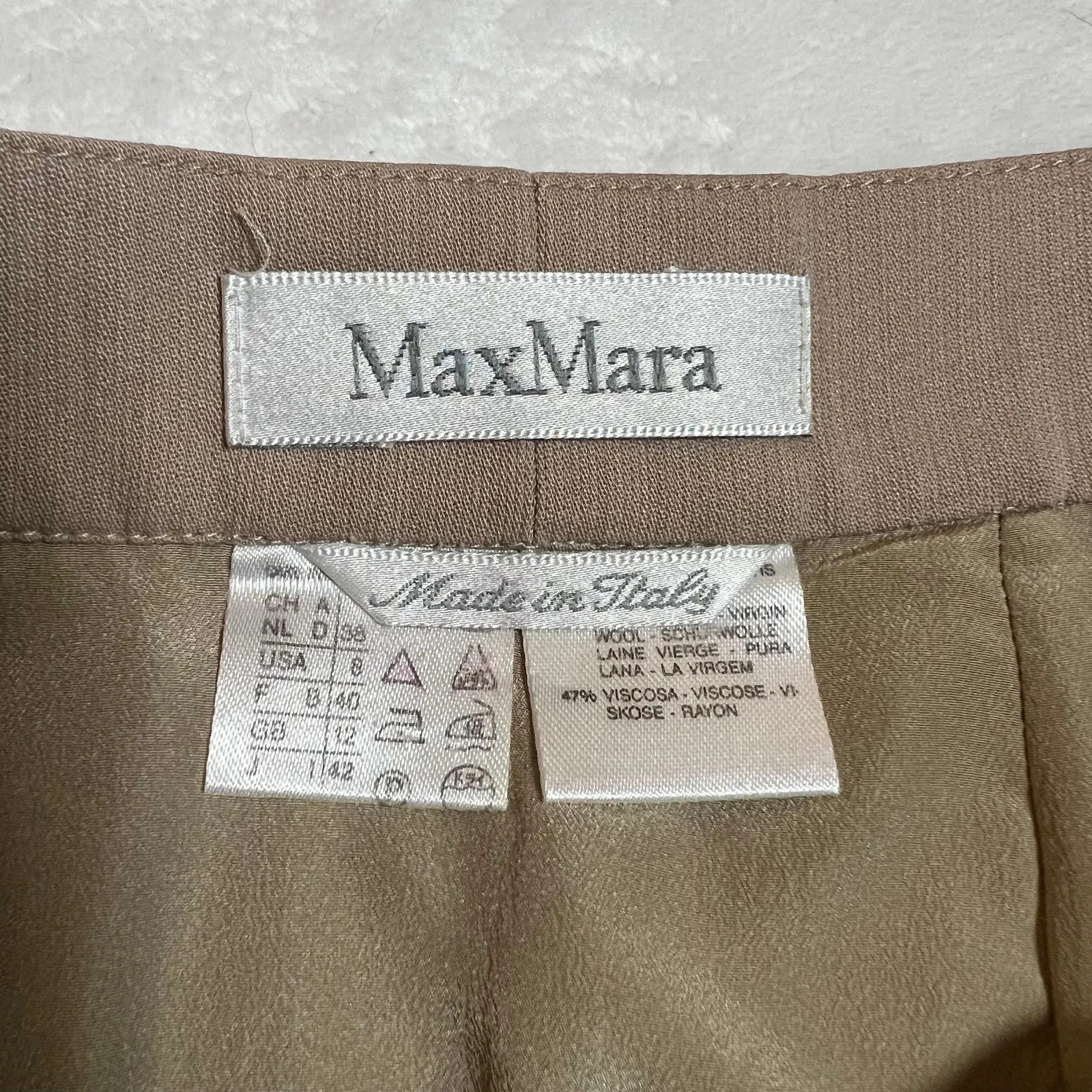 Max Mara Wool Blend Pencil Skirt Size 8 Office Lightweight Old Money Minimalist - Image 4
