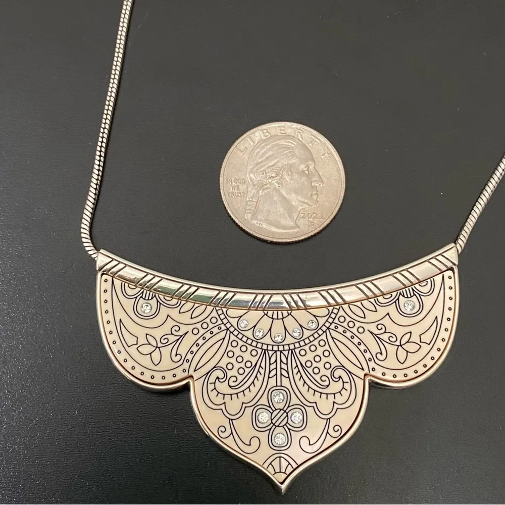 Retired BRIGHTON Casablanca Palace Reversible Silvertone Short Collar Necklace - Image 12