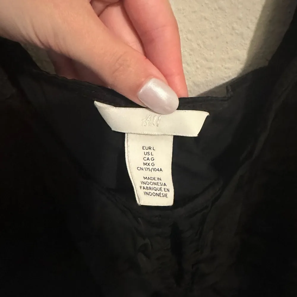 Black Ruffled Cropped Long Sleeve - Image 4