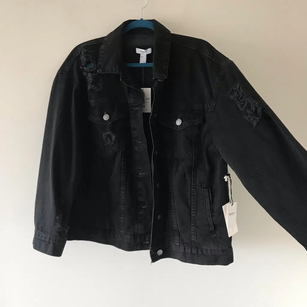Distressed Black Denim Jacket NWT Size Medium - Image 5