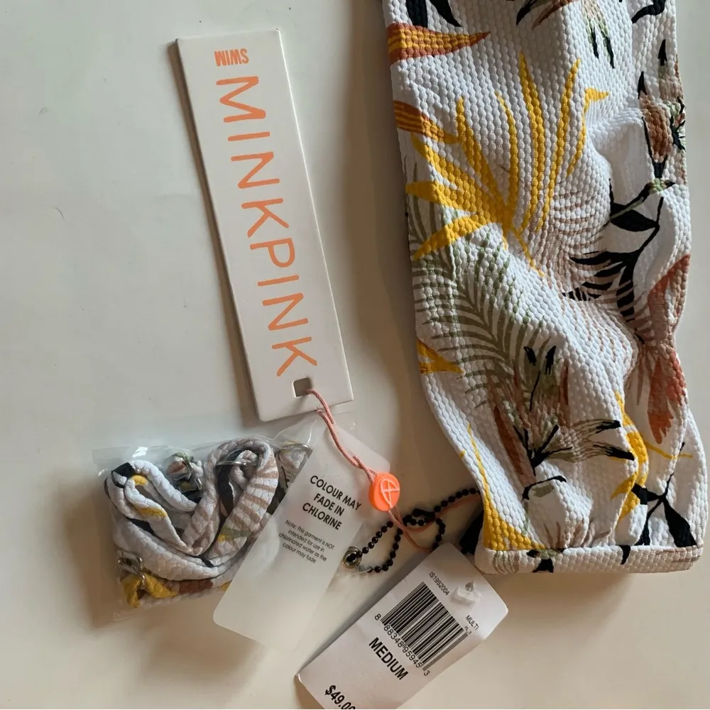 Bikini Top Plant Print by Minkpink Size Medium NWT - Image 3