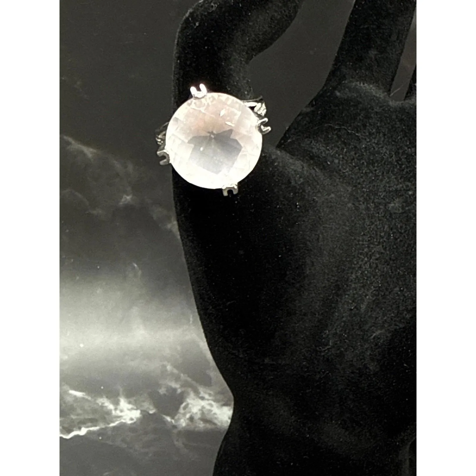 Vintage Checker Cut 925 Sterling Silver Round Milky White Glass Ring Sz 8 - Image 2