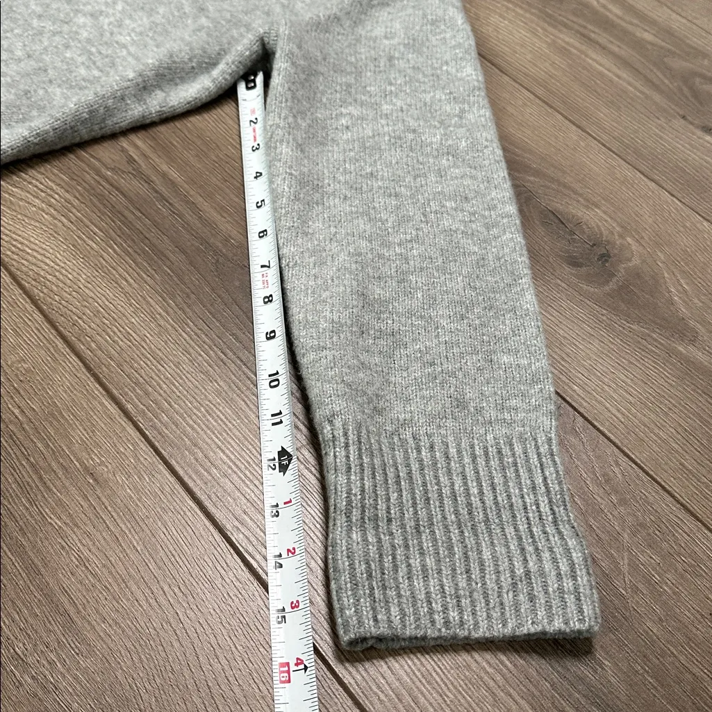 Abercrombie & Fitch‎ Madeline Textural Crew Sweater "Love You More" Graphic XS - Image 9