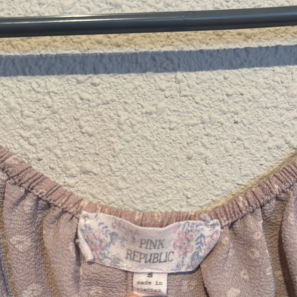 Pink Republic Tan Puff Sleeve Smocked Blouse - Image 2