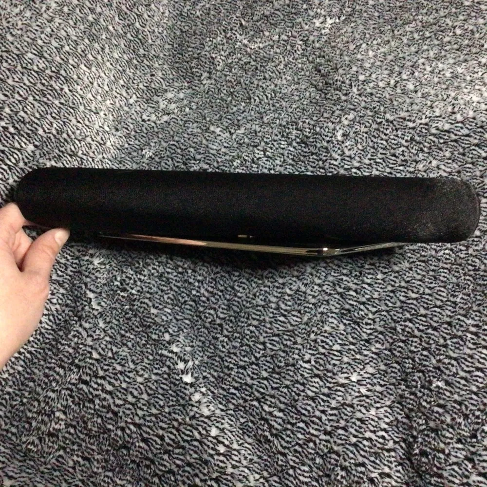 Bijoux Terner Satin & metal clutch - Image 7